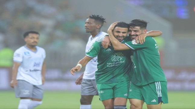 في الدوري السعودي الاتفاق يعمل على انهاء سلسلة القادسية التاريخية