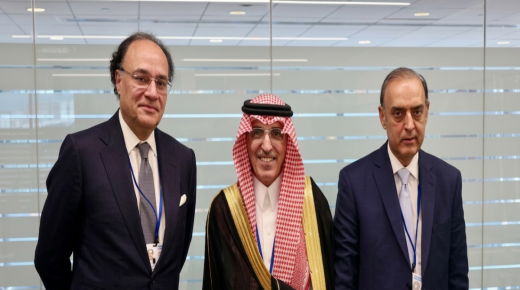 السعودية تدعم باكستان بمبلغ 3مليارات دولار من جديد