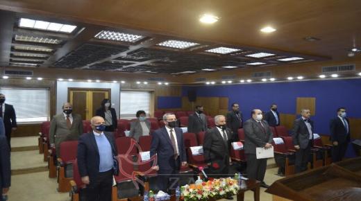 وزير التعليم العالي والبحث العلمي يزورعمان الأهلية ويطلع على تجربة التعليم الإلكتروني فيها