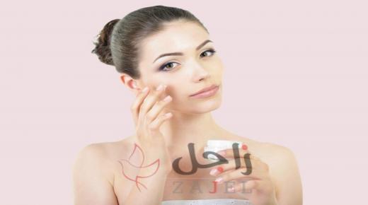 تعرفي على أسباب احتياج بشرتك لكريمات نهارية وليلية