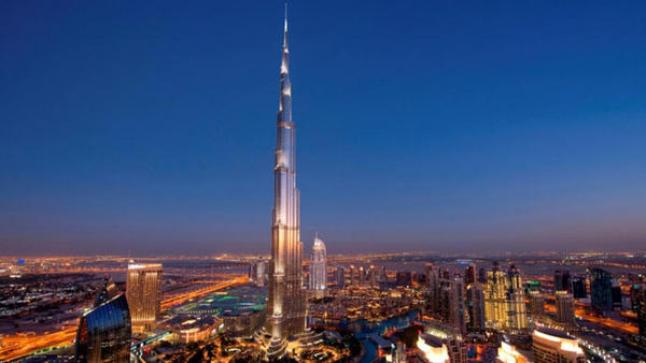 برج خليفة بين 10 معالم أكثر شعبية في العالم