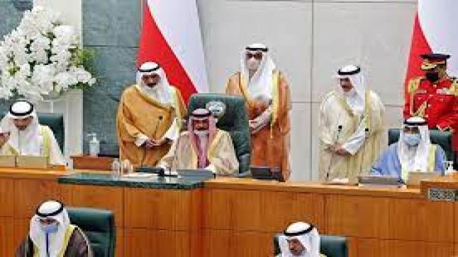 أمير الكويت يفتتح دور الانعقاد الجديد لمجلس الأمة