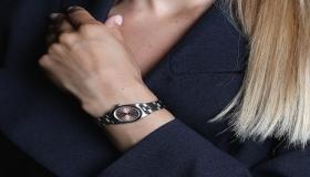 4 أسرار لإطلالة أنيقة تعكس شخصيتك بثقة.. منها اختيار الإكسسوارات