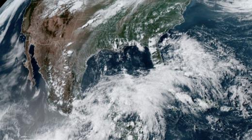 مفقودين وقتلى في اعصار آغاثا جنوب المكسيك