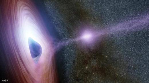 بريقٌ الثقب الأسود الذي يحير العلماء..