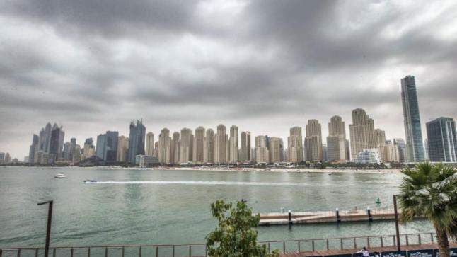 الطقس في الإمارات توقعات هطول الأمطار الأحد