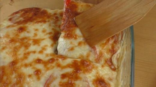 الكوسا واللحم المفروم والجبن