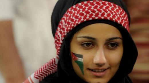 المومني: المرأة العربية كانت وما زالت حاضرة في قلب المشهد الإعلامي