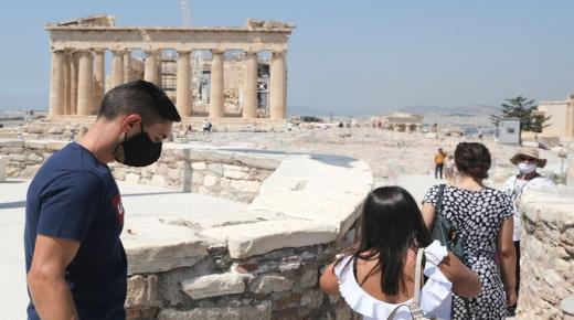 اليونان تسجل ارتفاعًا قياسيًا في الإصابات اليومية بـ كورونا