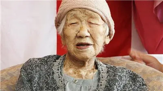أكبر معمرة في العالم تحتفل بعيد ميلادها الـ 118