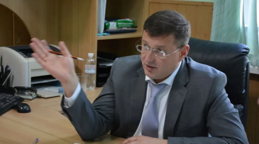 ضرب رئيس بلدية بروفاري وتلطيخ وجهه بالكدمات والدماء