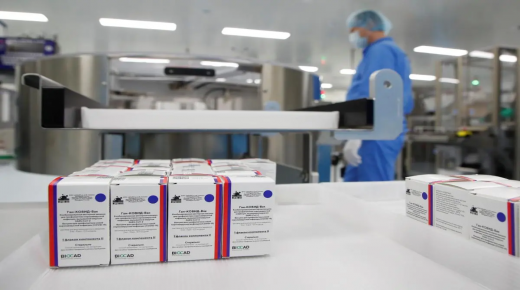 استفتاء… أكثر من نصف الأوكرانيين مستعدون لاخذ مطعوم كورونا