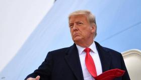 قبل ساعات من رحيله.. ترامب يرفع السرية عن “وثائق روسيا”