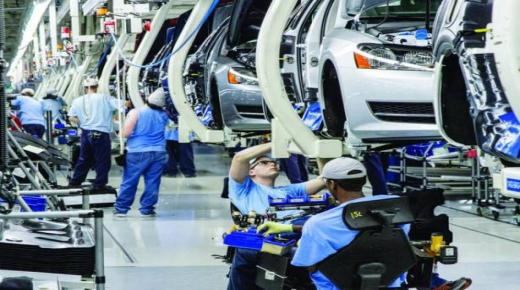 تطورات الذكاء الاصطناعي والسيارات ذاتية القيادة تثير إشكاليات قانونية