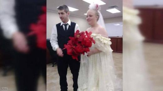 مقتل عروسين في حادث مروع