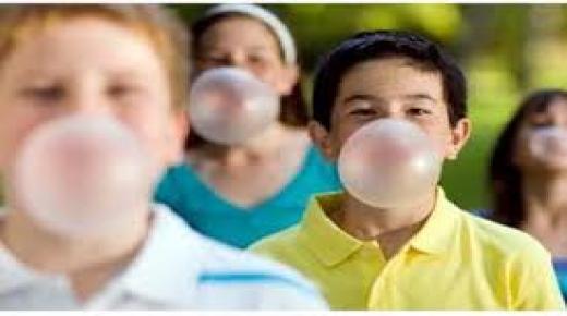 10 فوائد “غير متوقعة” لتناول العلكة