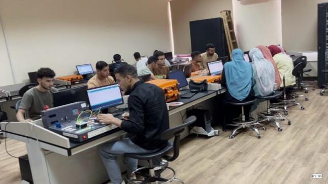 التعليم العالي تنشر دليلًا إرشاديًا للتوعية بكيفية تنسيق القبول بالجامعات الحكومية والمعاهد لطلاب الثانوية العامة في “سؤال وجواب