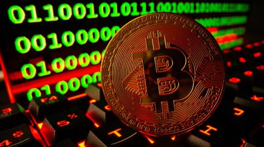 جميع المعاملات المرتبطة بالعملات المشفرة غير قانونية