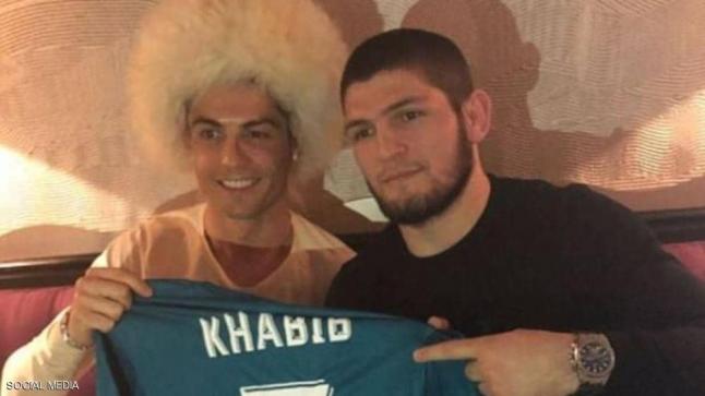 حبيب نور محمدوف يعترف: تواصلت مع رونالدو لأصبح لاعب كرة قدم