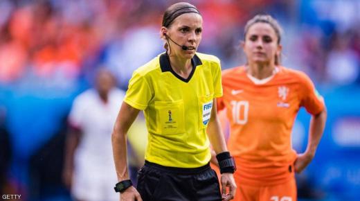 حكم أنثى تقود لقاء ليفربول وتشيلسي في السوبر الأوروبي