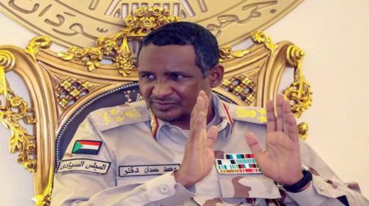 السودان.. “تحالف تأسيس” بقيادة حميدتي يعلن تشكيل حكومة موازية قائد قوات الدعم السريع رئيساً للمجلس الرئاسي والتعايشي رئيساً للوزراء