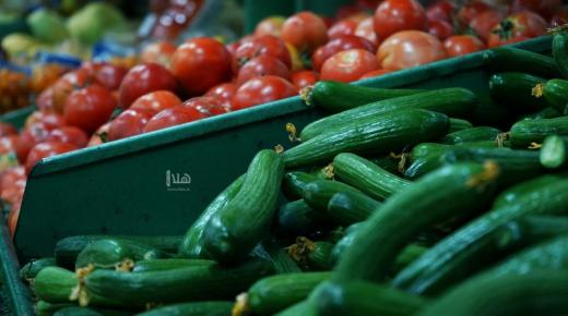 3556 طنا من الخضار والفواكه وردت للسوق المركزي اليوم