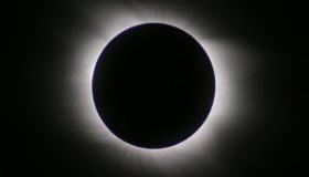 يستمر 5 ساعات .. العالم على موعد مع خسوف كلي للقمر