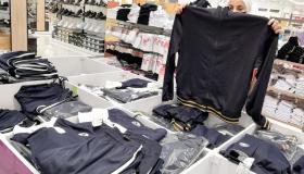 الطلبة يواجهون غلاء الزي في المدارس الخاصة بـ «التقليد»