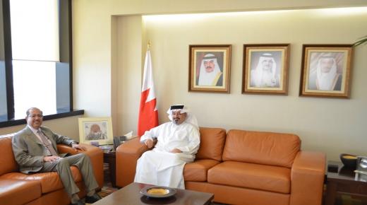 رئيس ديوان الرقابة المالية والإدارية يستقبل رئيس لجنة الشؤون المالية والاقتصادية بمجلس الشورى.