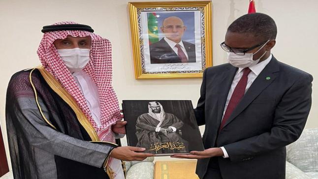 رئيس مؤسسة الملك عبد العزيز السعودية يلتقي برئيس الوزراء الموريتاني