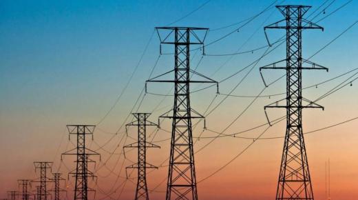 روسيا توقف إمدادات الكهرباء إلى فنلندا