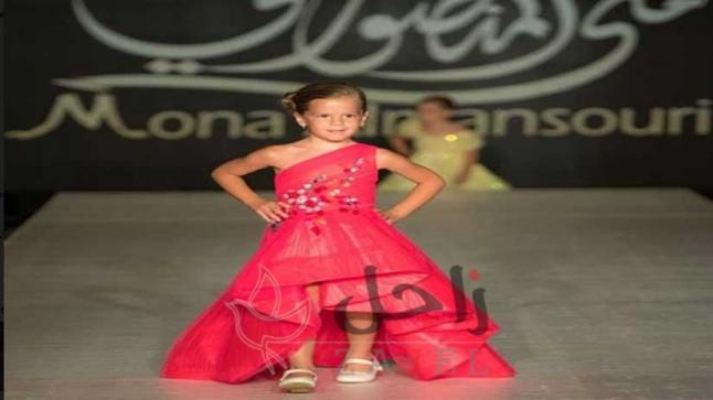 عارضات أزياء أطفال يبهرن الحضور في مهرجان جوائز الموضة العالمية بدبي