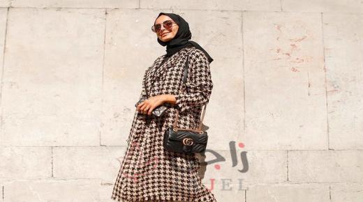 النقشة الأبرز في شتاء 2020.. كيف نسقتها الفاشينيستا المحجبات؟