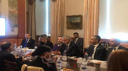 البحرين تسعي لزيادة التبادل التجاري مع أمريكا