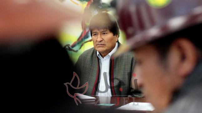 بوليفيا.. موراليس يندد “بانقلاب” الشرطة والمعارضة تطالبه بالاستقالة