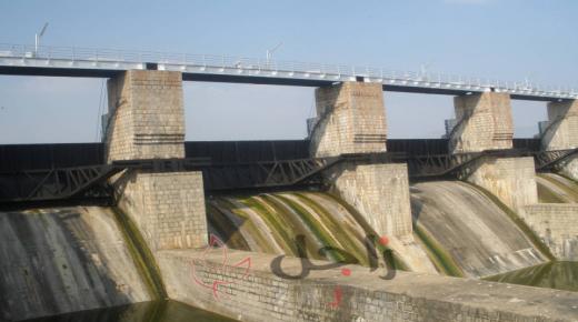 وفاة عروس هندية و3 من أسرتها غرقا بـ “السلفي”