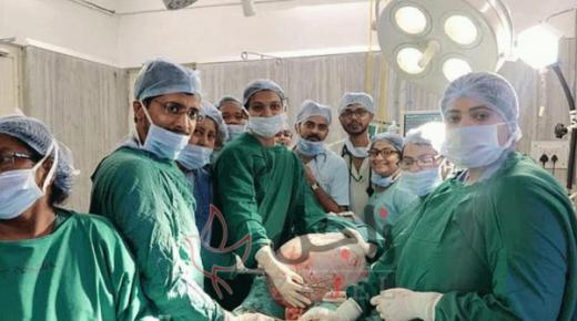 صدمة أطباء بما وجدوه داخل مبيض سيدة