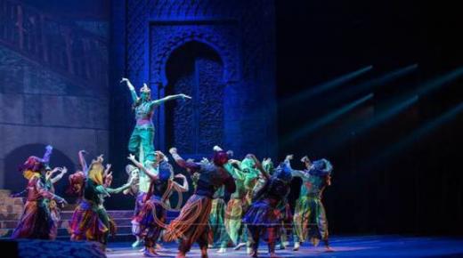 “فرقة كركلا” تسحر أبو ظبي في عرض “ألف ليلة وليلة”