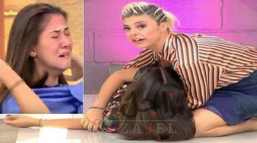 عارضة تركية يغمى عليها لأن المصفّف بالغ بقصّ شعرها