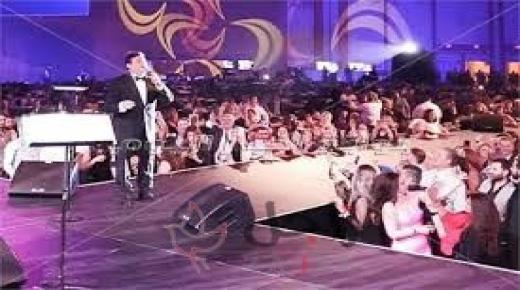 هاني شاكر في لاس فيجاس يثلج صدور الجماهير بأجمل الأغنيات