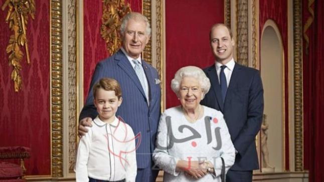 صورة رسمية جديدة لملكة بريطانيا وورثة العرش