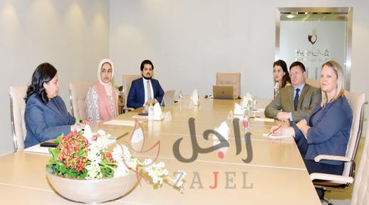 أمين عام «الأعلى للمرأة» والسفير البريطاني يبحثان التعاون الثنائي