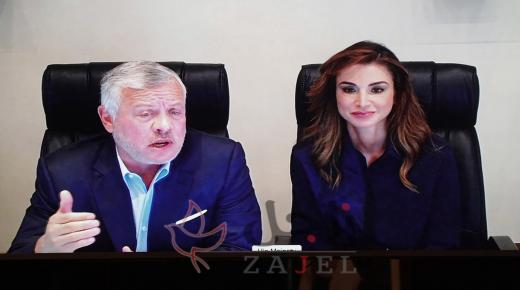 الملك والملكة يشيدان بمبادرات معلمين ومعلمات سهلت التعلّم عن بعُد