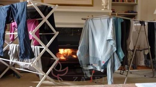 ما هو المرض الخطير الذي يسببه تجفيف الملابس داخل المنزل؟