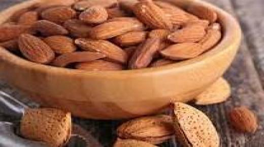 تعرف على أهم فوائد اللوز