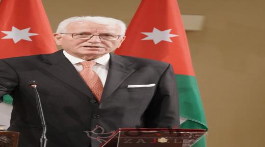 وزير التعليم العالي ينفي صدور قرارات بشأن الامتحانات