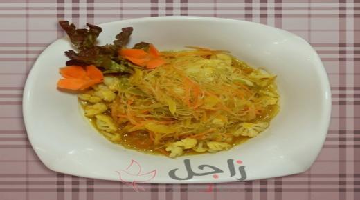 نودلز بالخضار من المطبخ الآسيوي