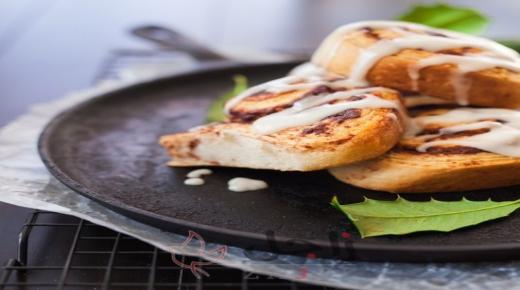 السينابون بالتفاح