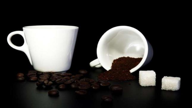 القهوة والسكر لتجديد وشدّ البشرة