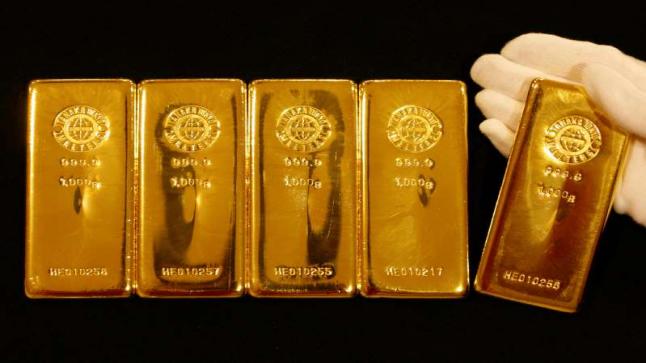 الذهب يرتفع مع نزول الدولار